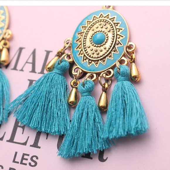 NEW boho tassel earrings - Picture 5 of 5
